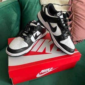Nike Panda Dunk Low